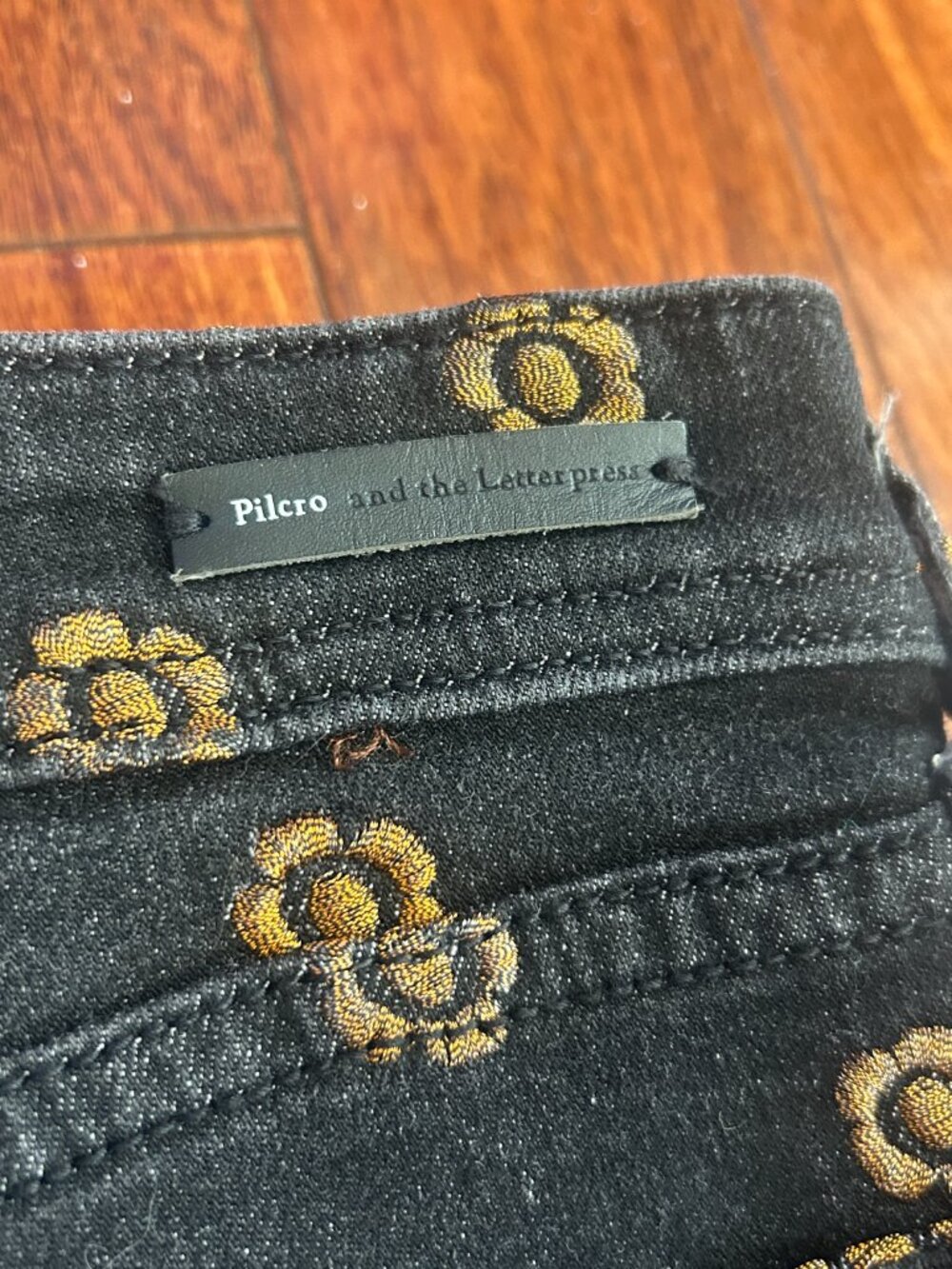 Pilcro and the Letterpress Jeans 29 Black Gold Metallic Floral Slim Straight - Picture 6 of 7